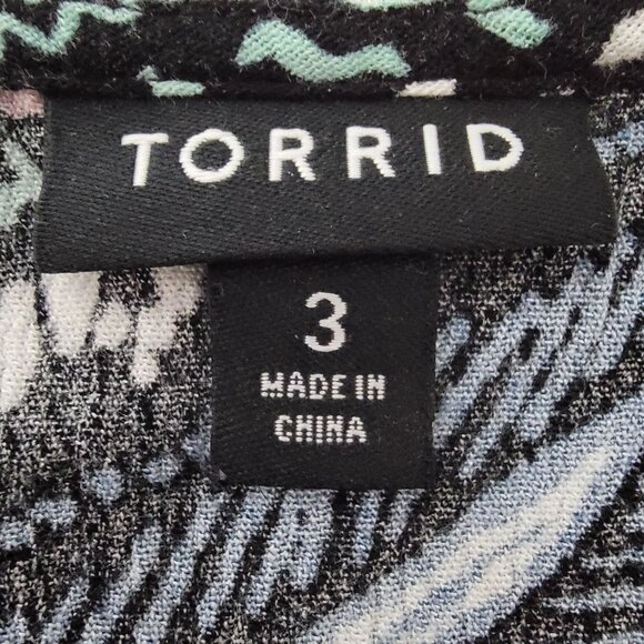 Torrid Babydoll Top Womens Plus Sz 3X Crochet Trim Lace-Up Black Floral Boho - Picture 3 of 14